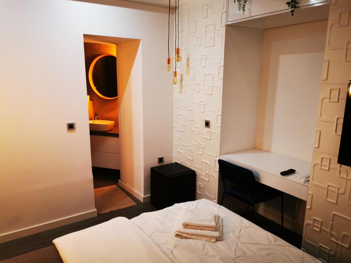 Apartment And Rooms Marinac Zagabria Esterno foto