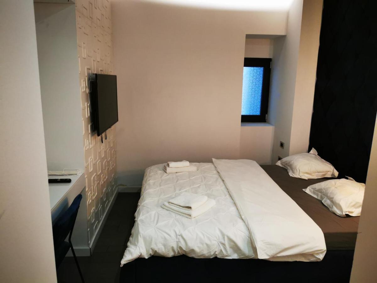 Apartment And Rooms Marinac Zagabria Esterno foto